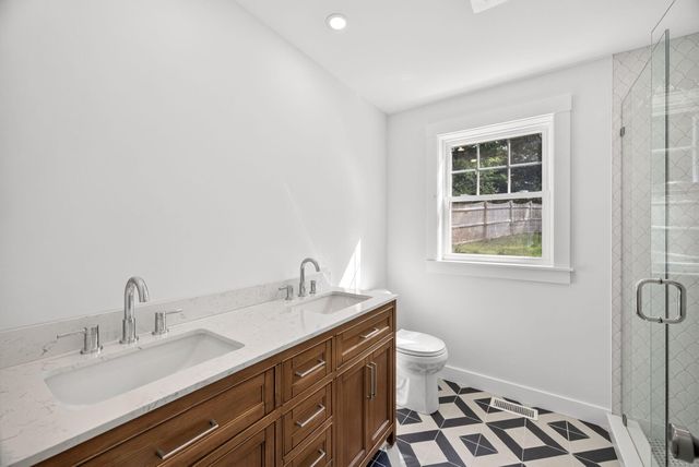 94 Liam Lane, Centerville, MA 02632