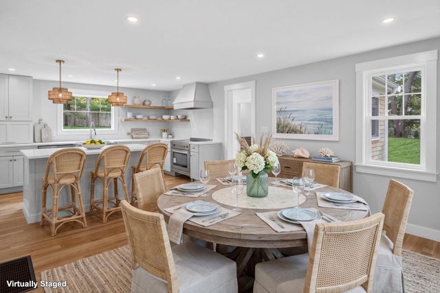 94 Liam Lane, Centerville, MA 02632