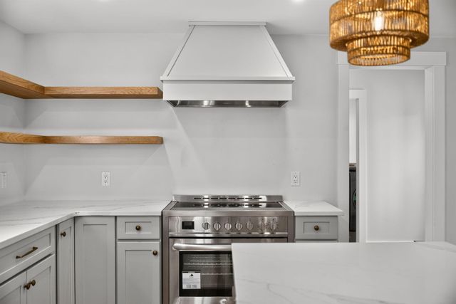 94 Liam Lane, Centerville, MA 02632