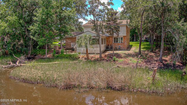 1811 TWELVE OAKS Lane N, Neptune Beach, FL 32266