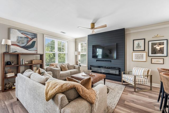 2200 Belle Isle Avenue 303, Mount Pleasant, SC 29464