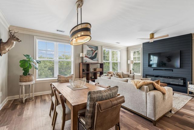 2200 Belle Isle Avenue 303, Mount Pleasant, SC 29464