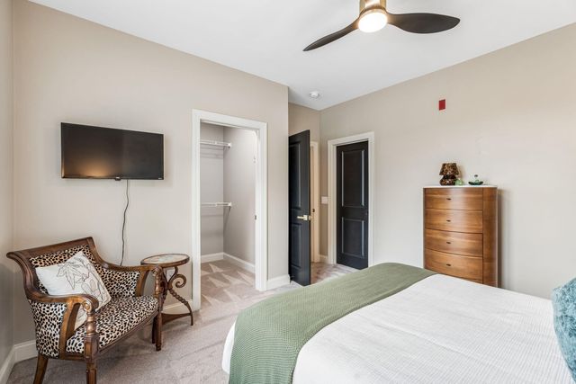 2200 Belle Isle Avenue 303, Mount Pleasant, SC 29464