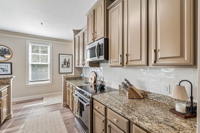 2200 Belle Isle Avenue 303, Mount Pleasant, SC 29464