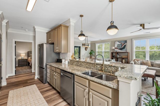 2200 Belle Isle Avenue 303, Mount Pleasant, SC 29464