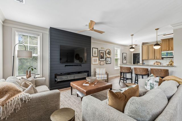 2200 Belle Isle Avenue 303, Mount Pleasant, SC 29464