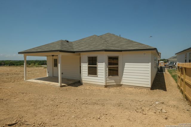 6228 Persimmon Lake, San Antonio, TX 78245