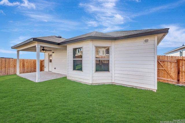 6228 Persimmon Lake, San Antonio, TX 78245