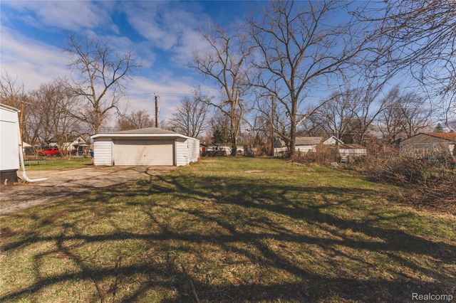 31756 Palmer Road, Westland, MI 48186