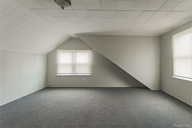 31756 Palmer Road, Westland, MI 48186