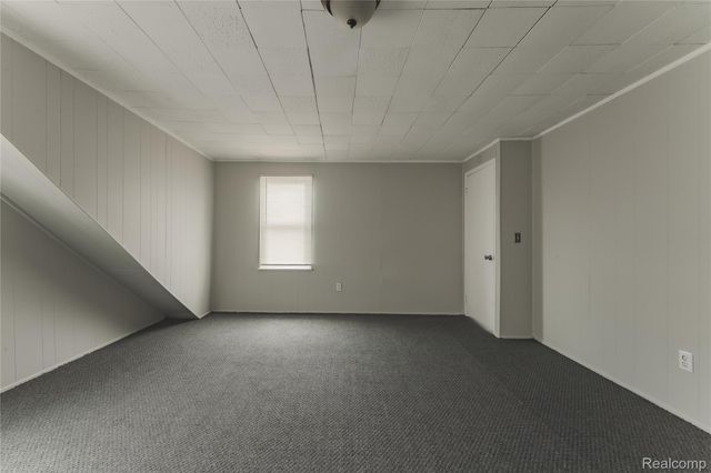 31756 Palmer Road, Westland, MI 48186