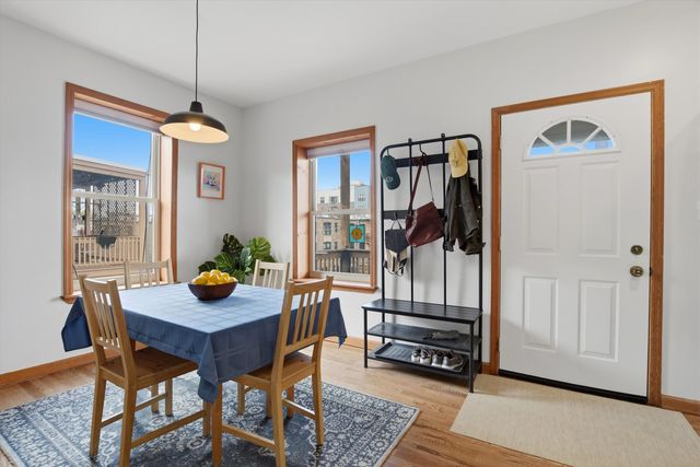 2720 N Sawyer Avenue 3, Chicago, IL 60647