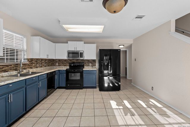 7611 Cedar Farm, San Antonio, TX 78239