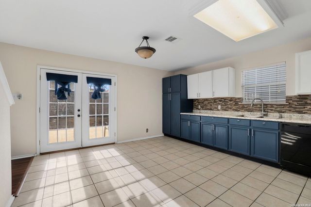 7611 Cedar Farm, San Antonio, TX 78239