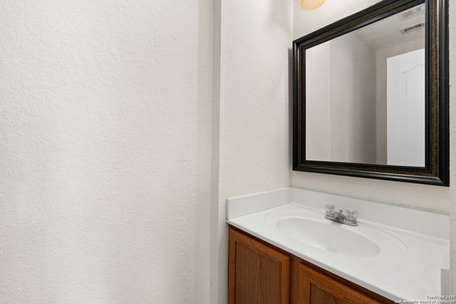 7611 Cedar Farm, San Antonio, TX 78239