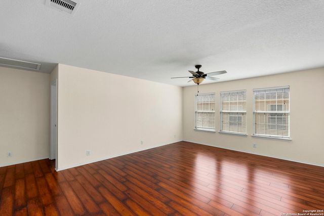 7611 Cedar Farm, San Antonio, TX 78239