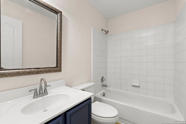 7611 Cedar Farm, San Antonio, TX 78239