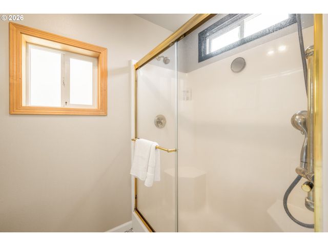 3734 Se 132ND Ave, Portland, OR 97236
