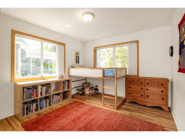 3734 Se 132ND Ave, Portland, OR 97236