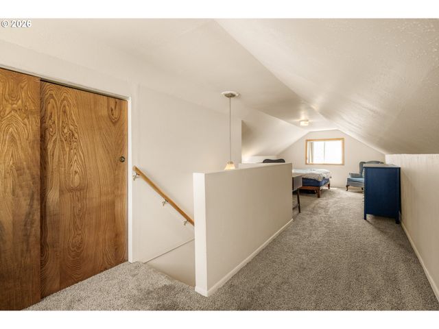 3734 Se 132ND Ave, Portland, OR 97236