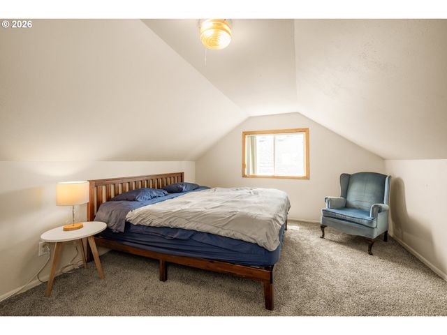 3734 Se 132ND Ave, Portland, OR 97236