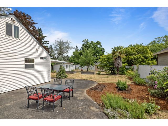 3734 Se 132ND Ave, Portland, OR 97236