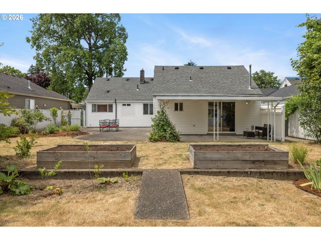 3734 Se 132ND Ave, Portland, OR 97236