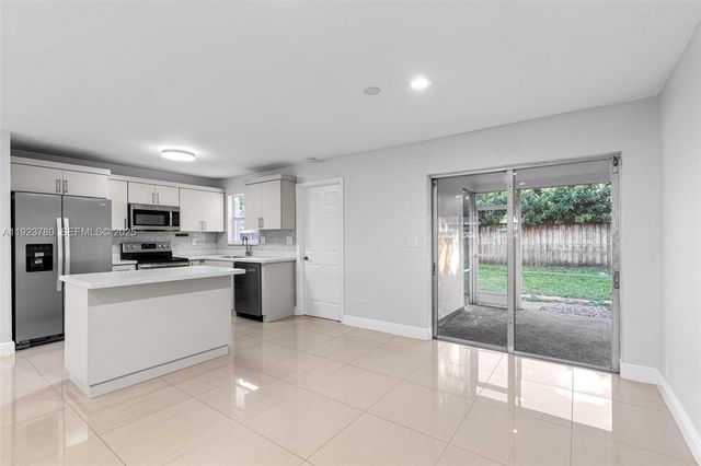 1472 NE 62nd St 1472, Fort Lauderdale, FL 33334