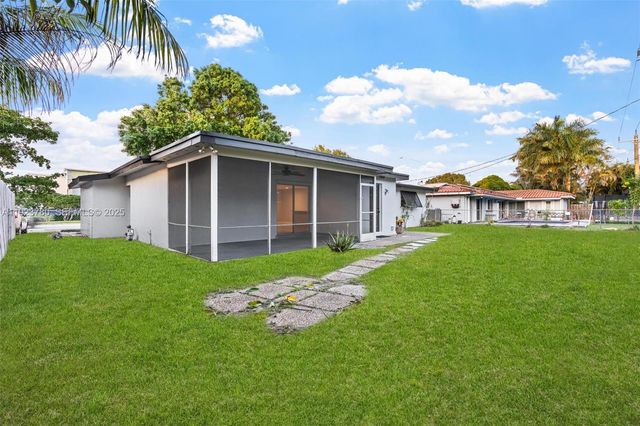 1472 NE 62nd St 1472, Fort Lauderdale, FL 33334