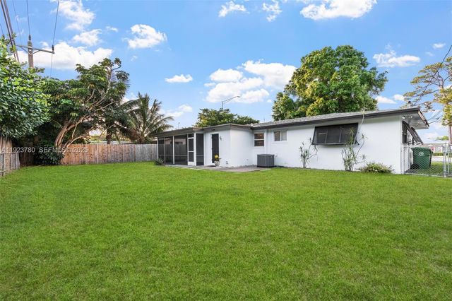 1472 NE 62nd St 1472, Fort Lauderdale, FL 33334