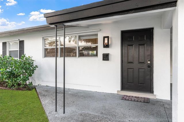 1472 NE 62nd St 1472, Fort Lauderdale, FL 33334