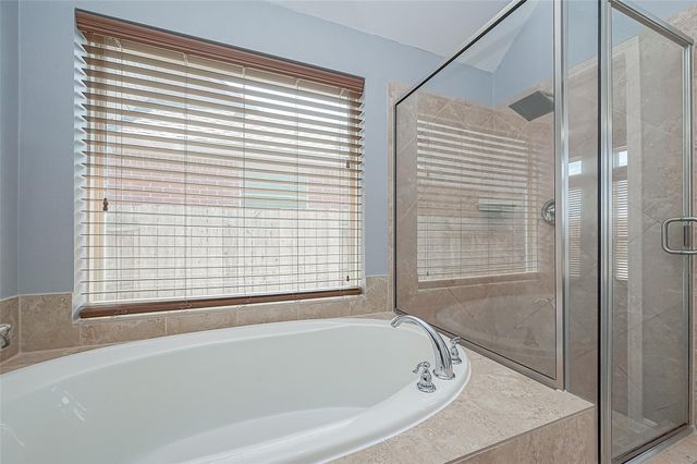 6015 Hewes Point Lane, Missouri City, TX 77459