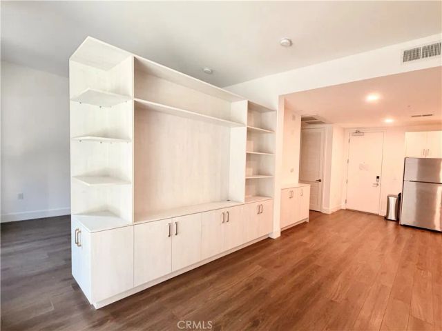 709 E Walnut Street 222, Pasadena, CA 91101