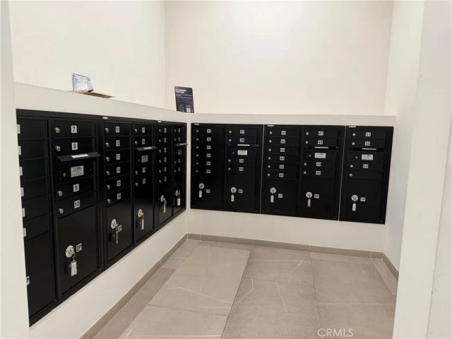 709 E Walnut Street 222, Pasadena, CA 91101