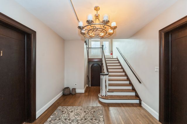 1660 2nd Street 4, Highland Park, IL 60035