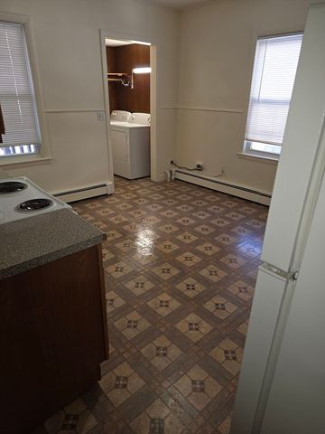 77 Albertina Street 1R, Quincy, MA 02169