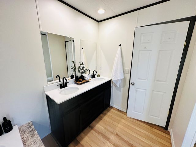 51 Spring Creek Circle, Grand Prairie, TX 75054