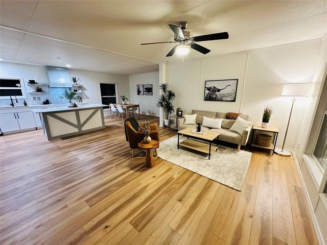 51 Spring Creek Circle, Grand Prairie, TX 75054