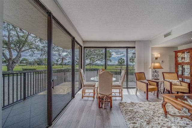 6 BELLEVIEW BOULEVARD 203, Belleair, FL 33756