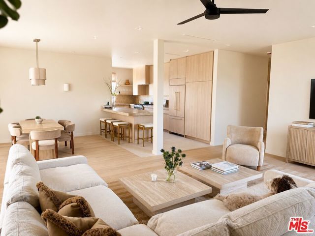 126 N Croft Avenue 302, Los Angeles, CA 90048