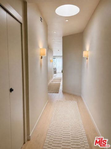 126 N Croft Avenue 302, Los Angeles, CA 90048