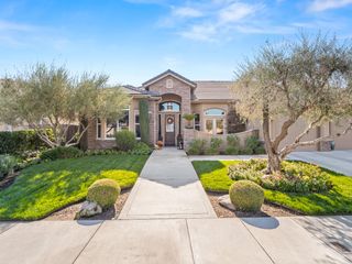 2750 Muncie Avenue, Clovis, CA 93619