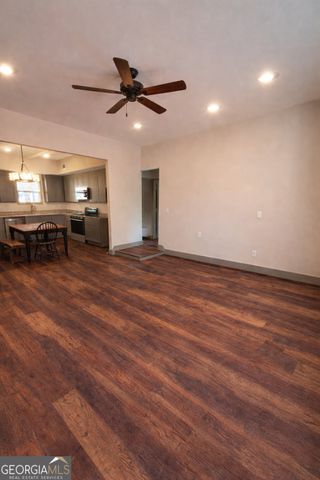 6102 Worsham Street NE, Covington, GA 30014