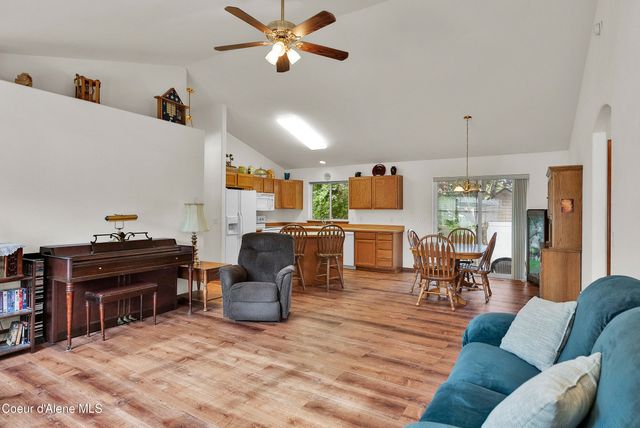 1103 N Tubsgate CT, Post Falls, ID 83854