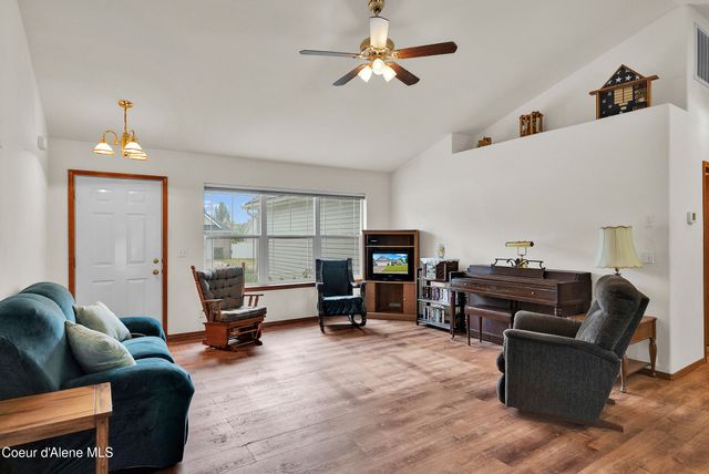 1103 N Tubsgate CT, Post Falls, ID 83854