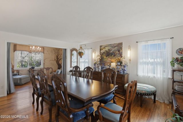 523 S Cooks Bridge Road, Jackson, NJ 08527