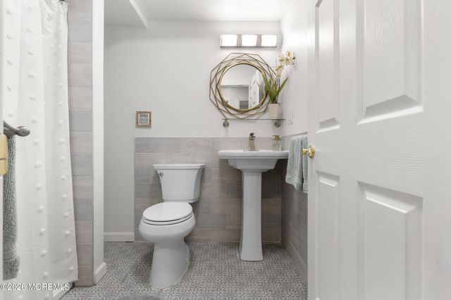 523 S Cooks Bridge Road, Jackson, NJ 08527