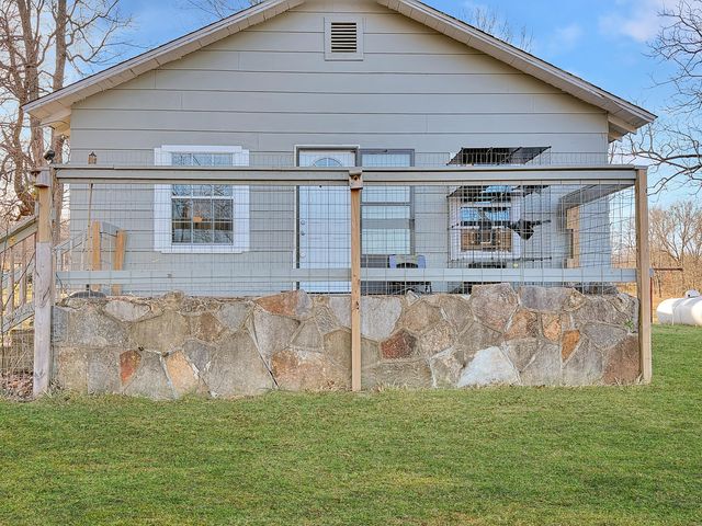 1486 County Road 357, Thayer, MO 65791