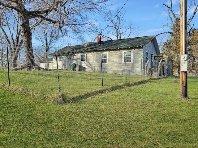 1486 County Road 357, Thayer, MO 65791