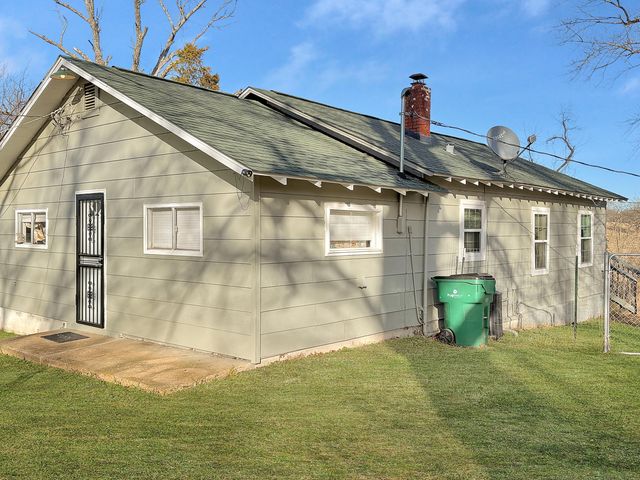 1486 County Road 357, Thayer, MO 65791